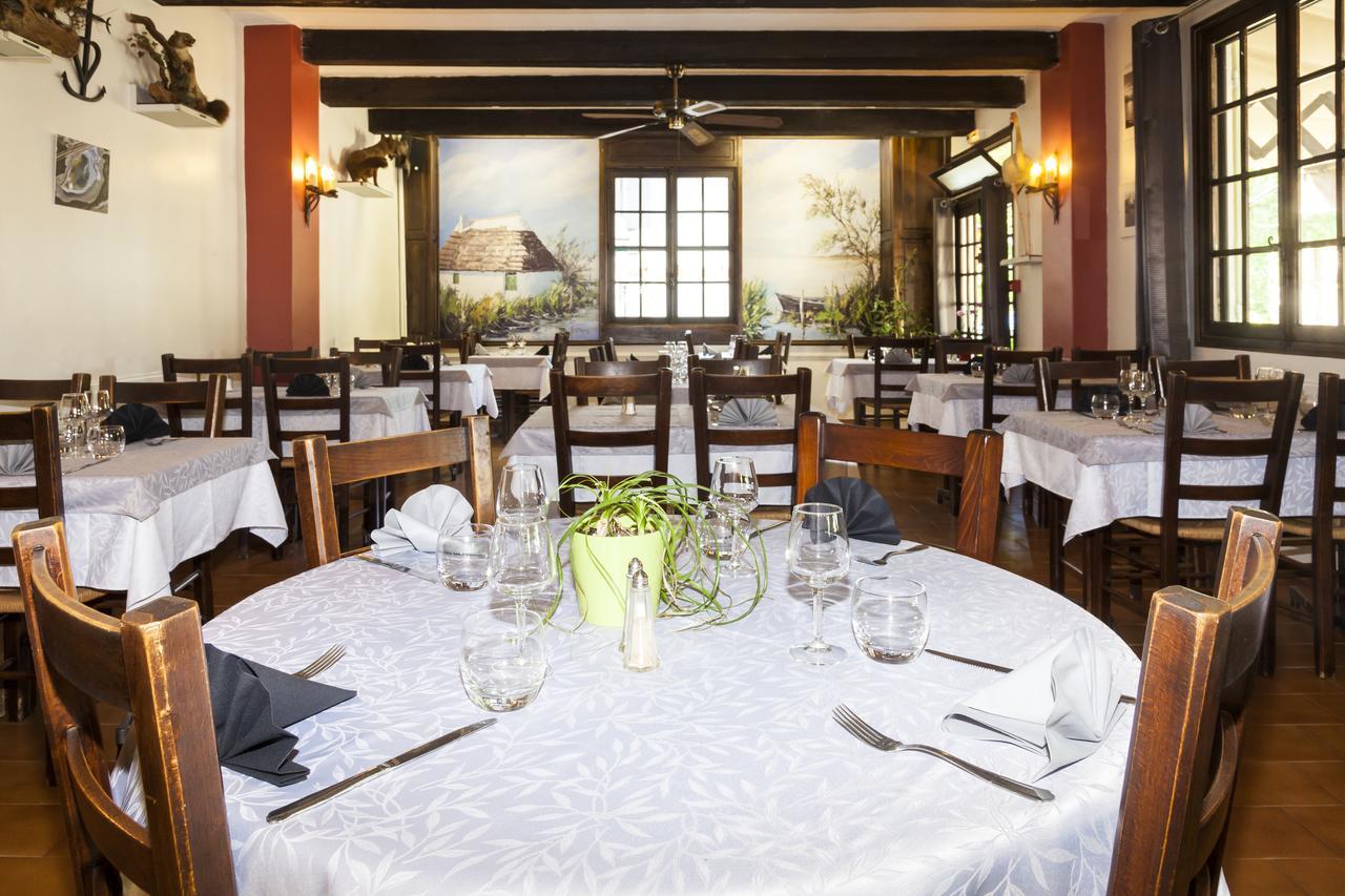 Logis Hotel Restaurant Le Flamant Rose Camargue Albaron Buitenkant foto